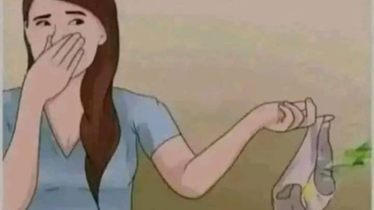 La ropa interior de una mujer huele mal cuando su